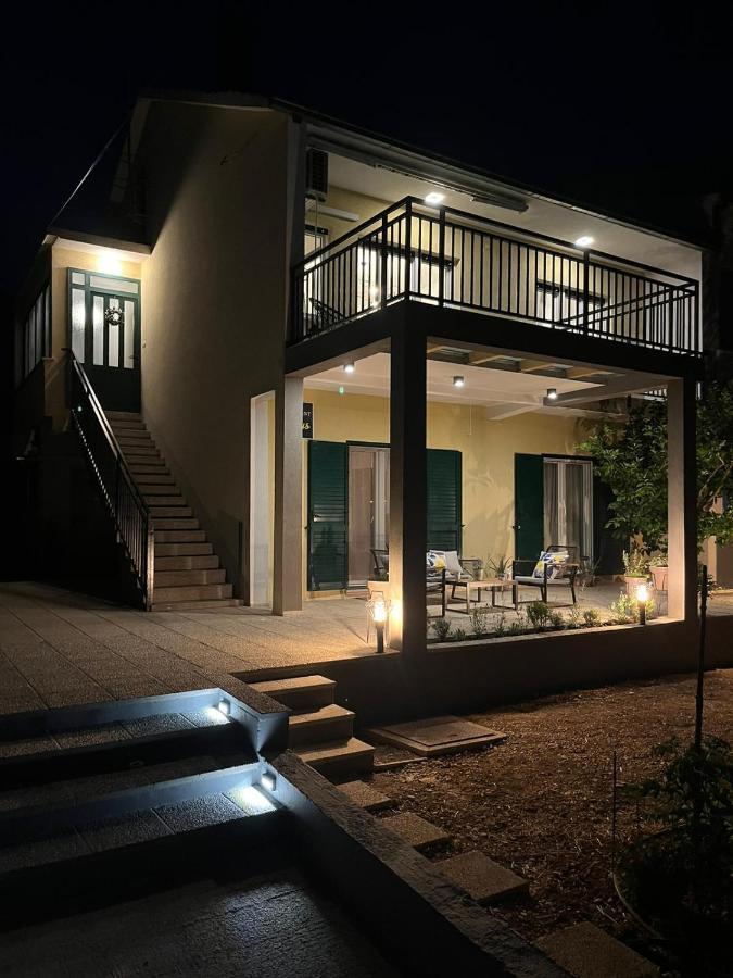 Citrus Accommodation Kastela Exterior photo